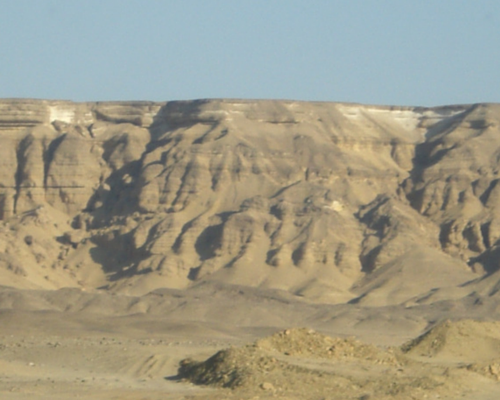 Leaping Over Australia’s Mountains & Deserts: A Short Tale That Amazed Us